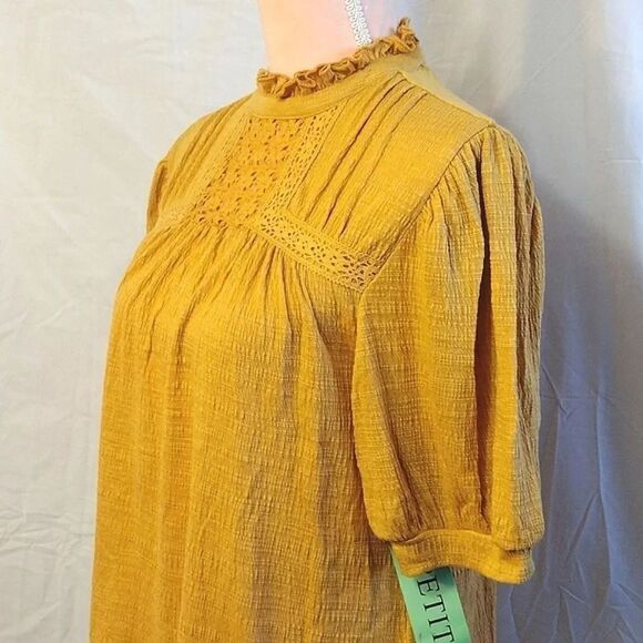 Cable & Gauge Mustard Yellow Textured Crochet Keyhole Blouse LP NWT - Picture 9 of 16